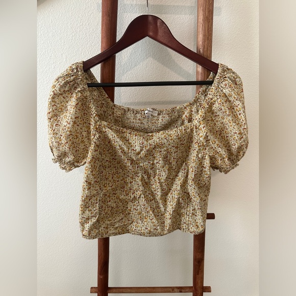 Madewell Hopewell Puff-Sleeve Crop Top in Cottage Garden Smocked Perfet For Fall - Picture 2 of 7